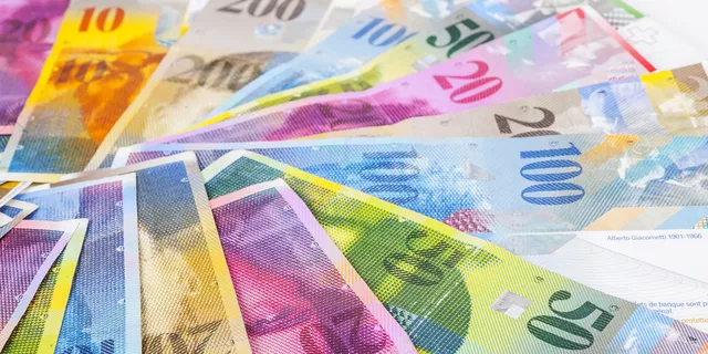 USD/CHF: par é negociado próximo de mínimos de 4 meses